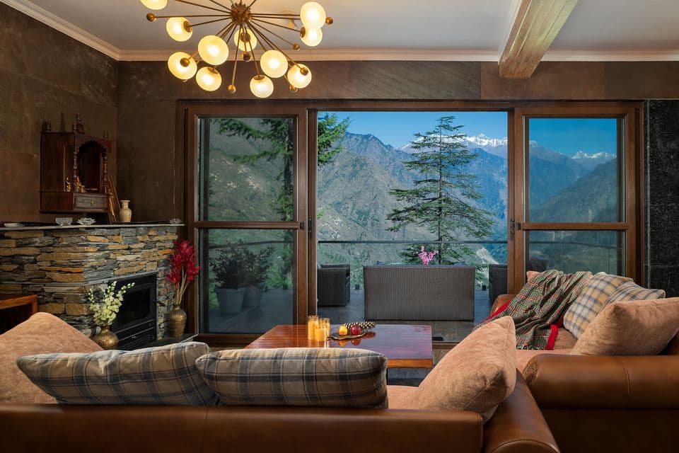 Living Room with a view at the hill station, tirthan valley, himachal pradesh